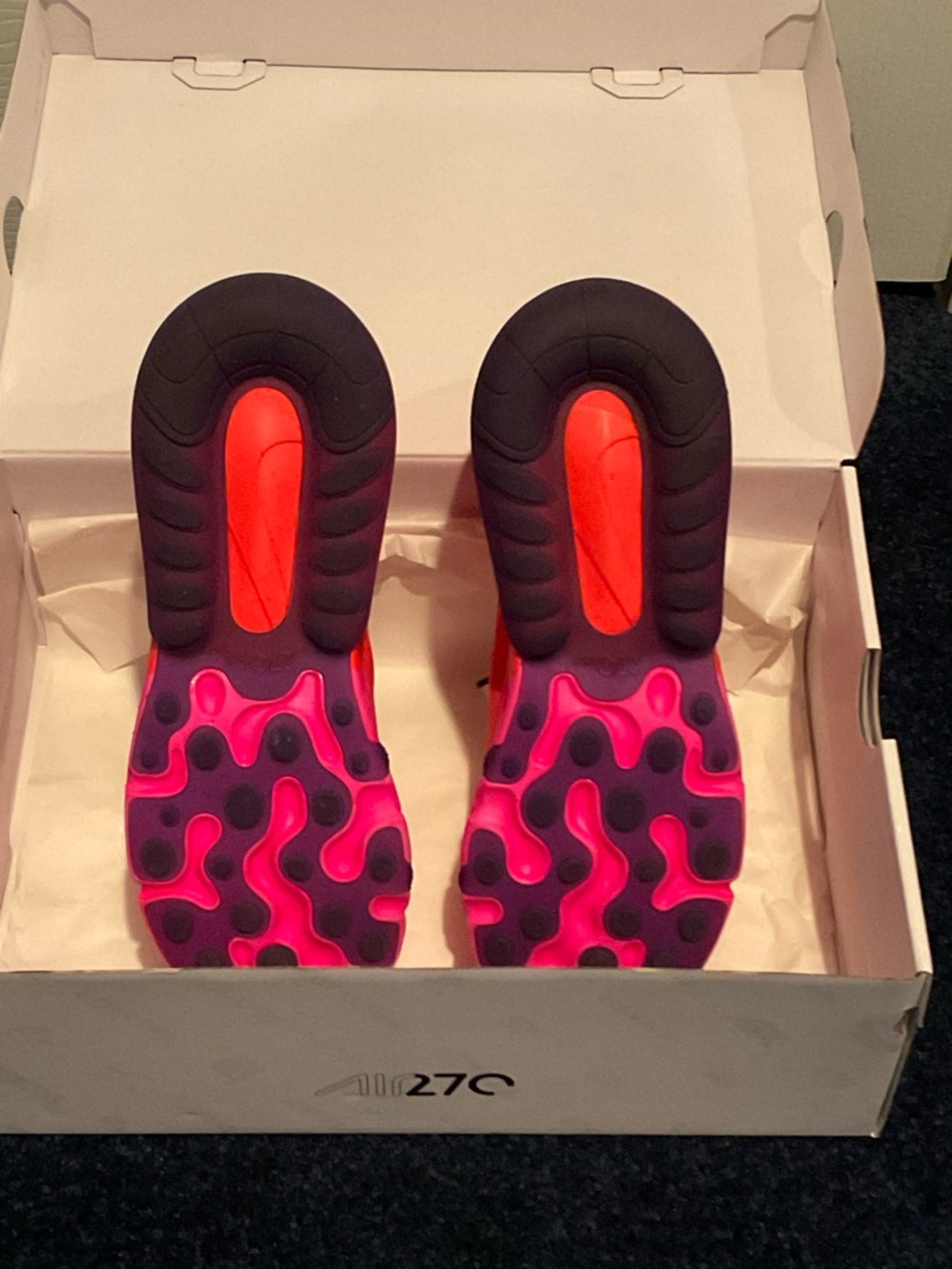 Nike Air Max 270 React - Picture 5 of 6